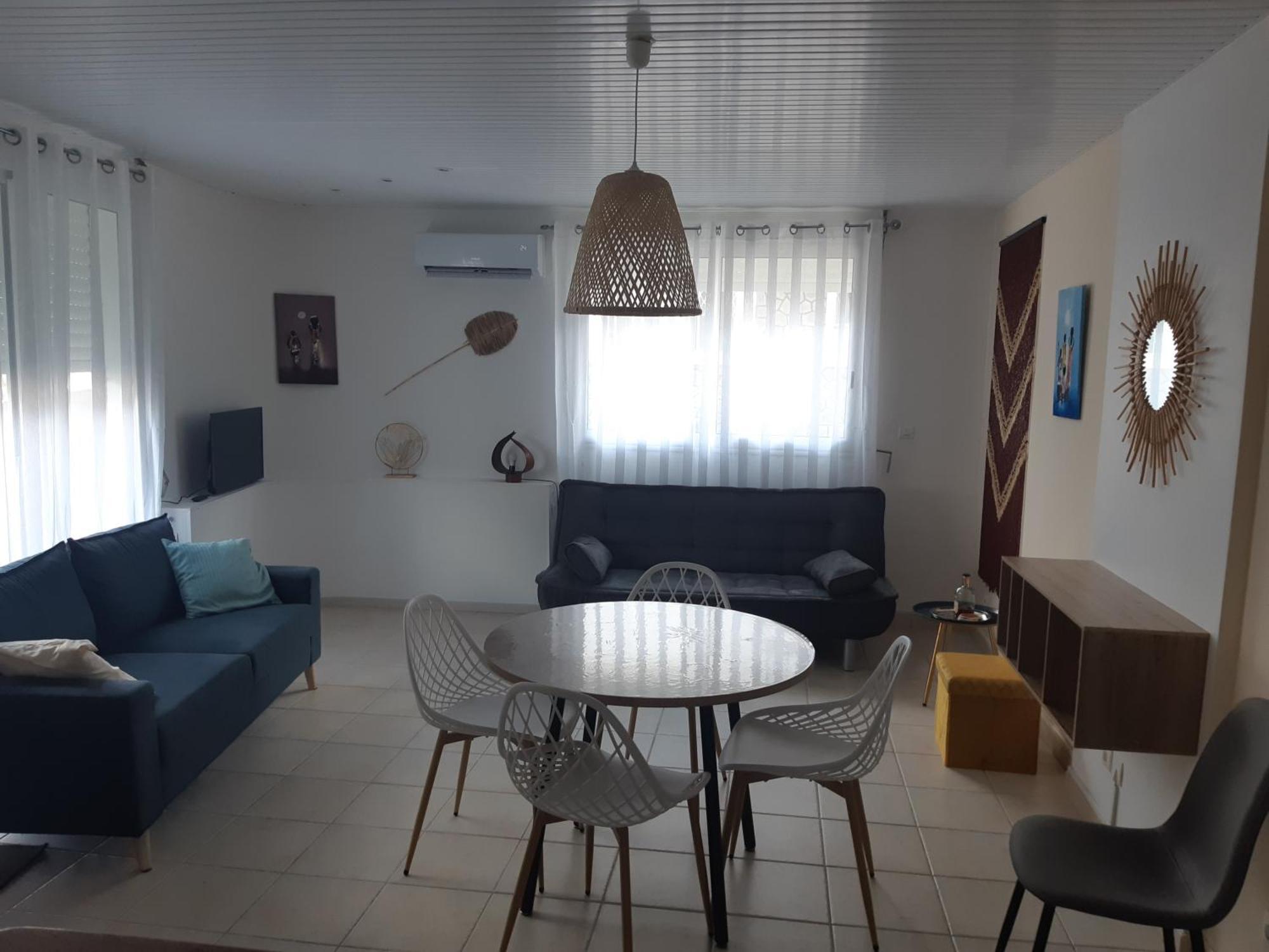 דירות Cosy T3 Au Coeur De Sainte Anne מראה חיצוני תמונה